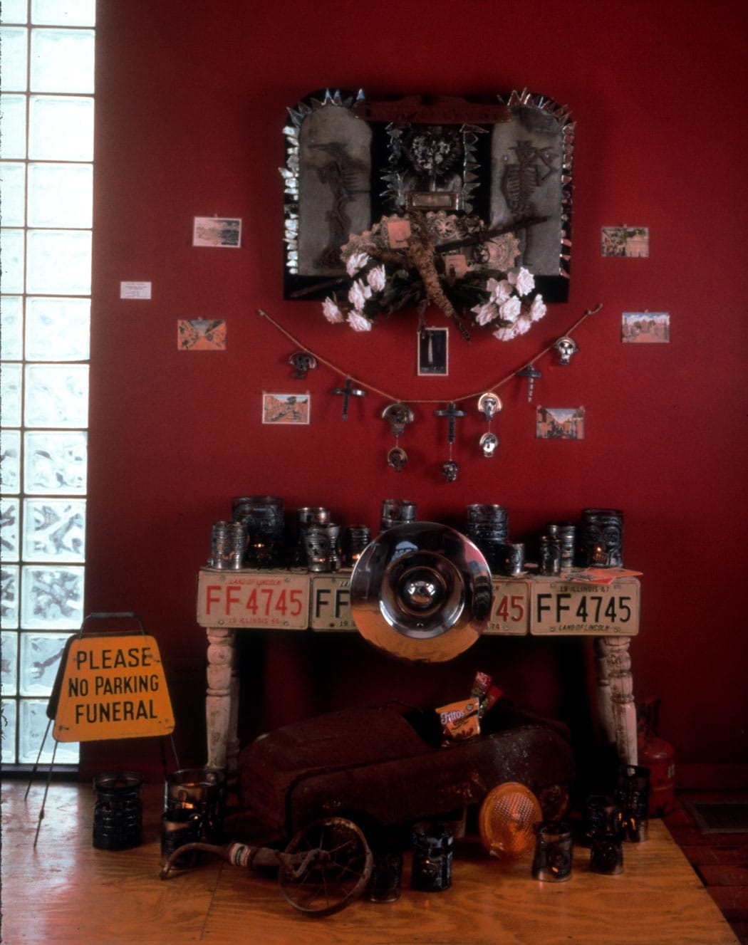 Offrenda for Those Who Died on the Road, 1997
